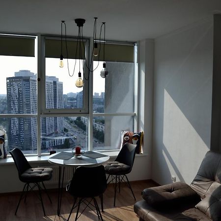 In The Sky Apartment كييف المظهر الخارجي الصورة