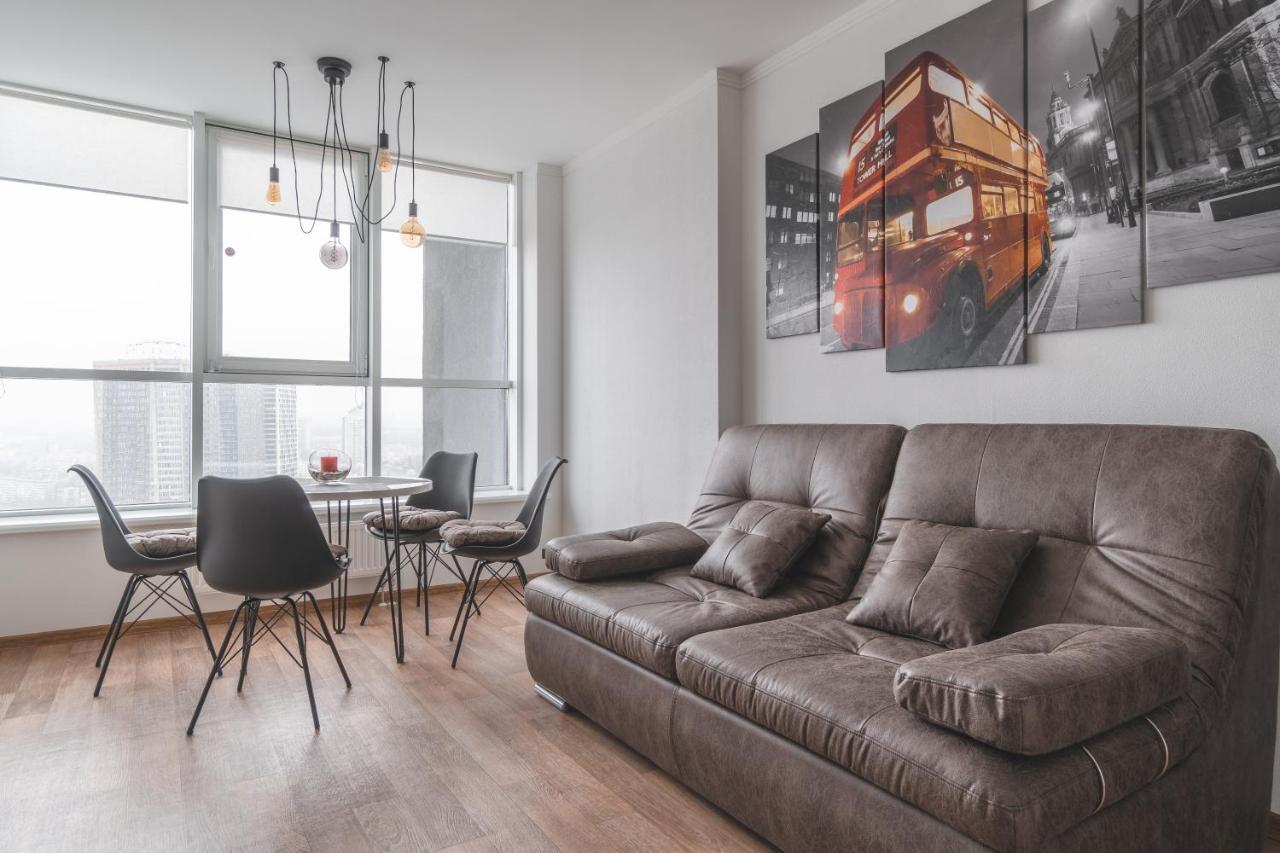 In The Sky Apartment كييف المظهر الخارجي الصورة