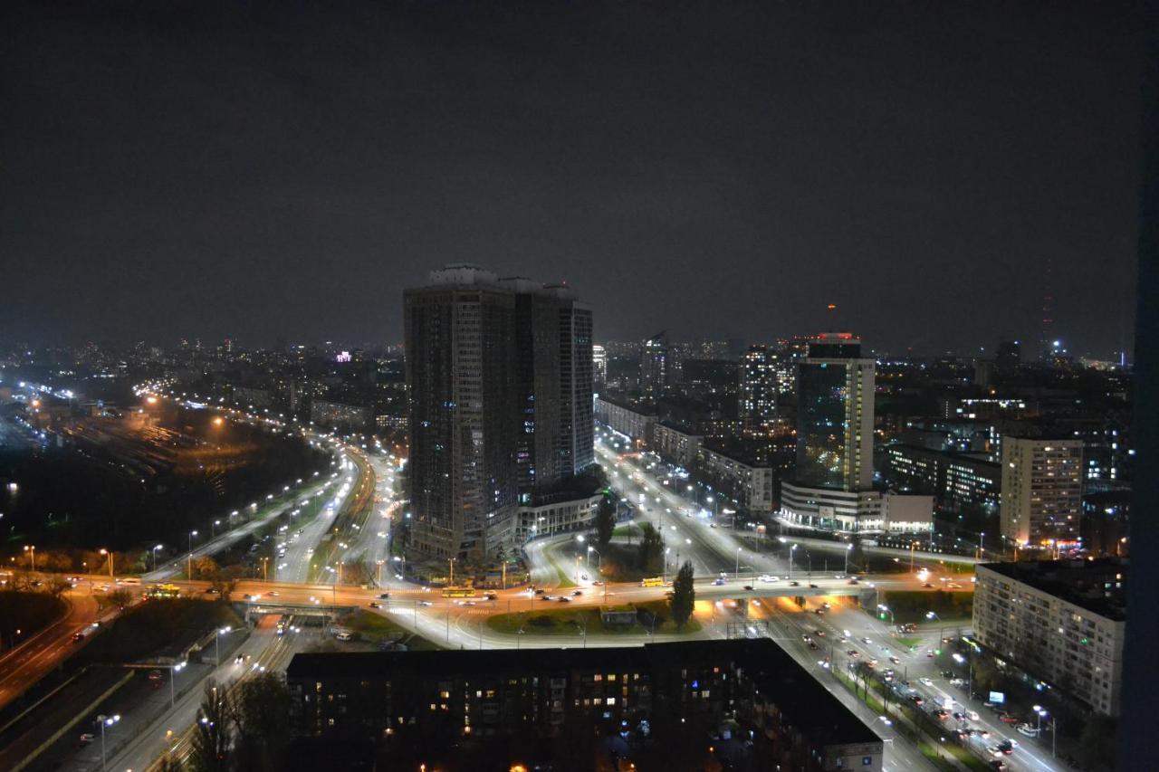 In The Sky Apartment كييف المظهر الخارجي الصورة